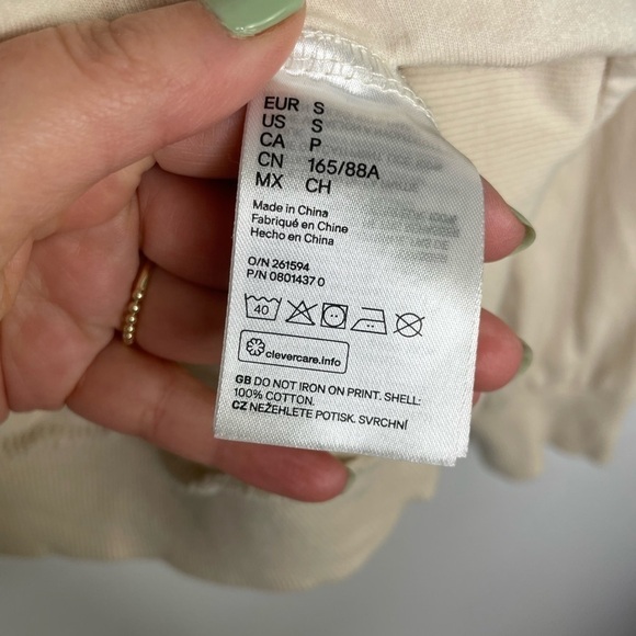 ARIANA Grande cream graphic crewneck sweatshirt - Picture 6 of 7